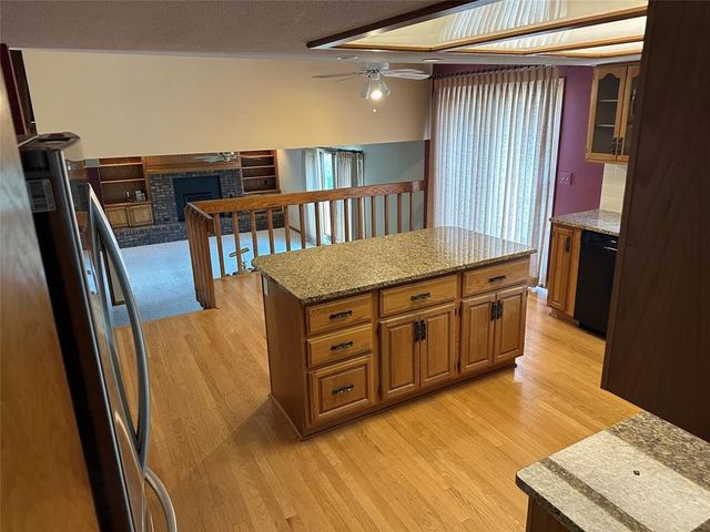 521 51st Street, West Des Moines, IA 50265