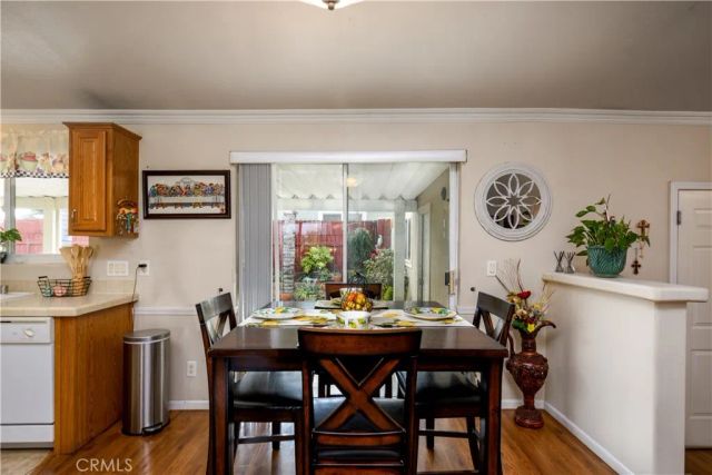 802 Roadrunner Way, Perris, CA 92570