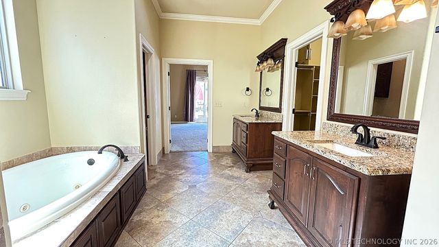 10848 S 95th East Avenue, Tulsa, OK 74133