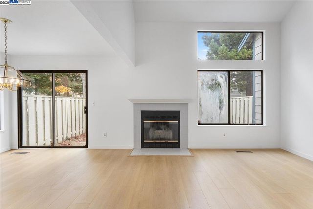 303 Delmonte Way, Pinole, CA 94564