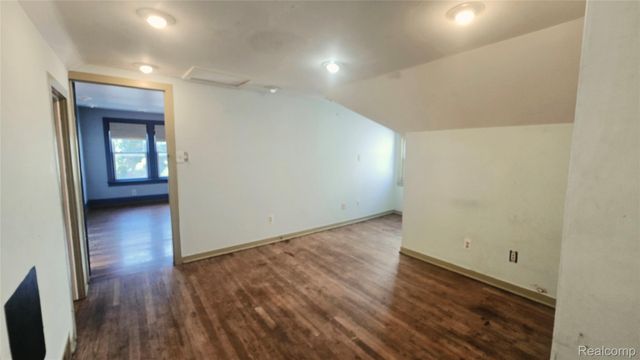 1619 White Street, Port Huron, MI 48060
