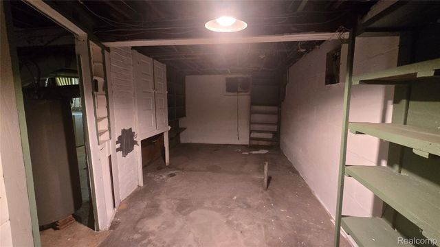 1619 White Street, Port Huron, MI 48060