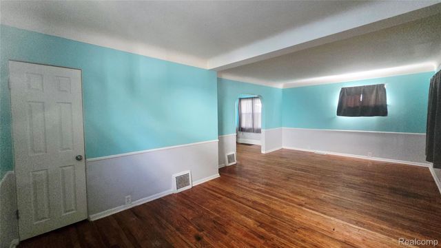1619 White Street, Port Huron, MI 48060
