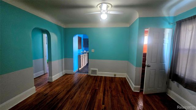 1619 White Street, Port Huron, MI 48060