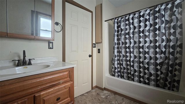 1619 White Street, Port Huron, MI 48060