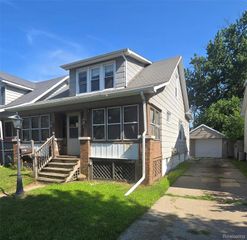 1619 White Street, Port Huron, MI 48060