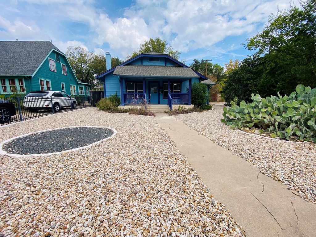 404 E 35th ST E A, Austin, TX 78705