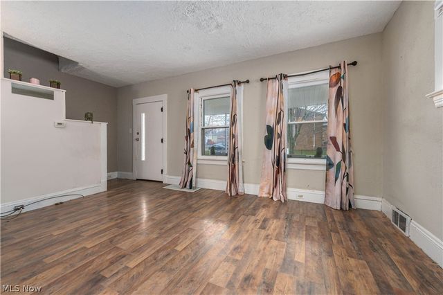 3520 Cypress Avenue, Cleveland, OH 44109