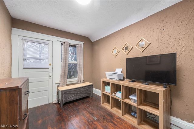 3520 Cypress Avenue, Cleveland, OH 44109