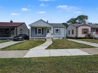 12125 Helen Street, Southgate, MI 48195
