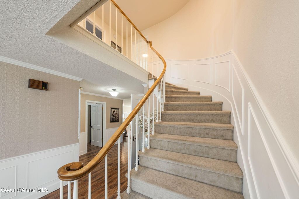 4311 W Center Ln, Spokane, WA 99208 photo 15