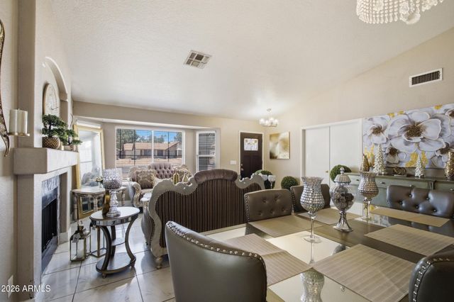 8523 W PALM Lane, Phoenix, AZ 85037