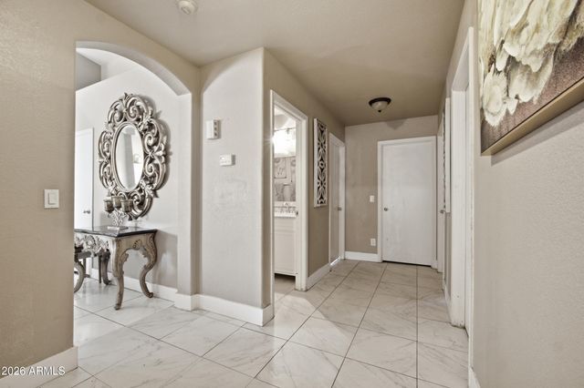 8523 W PALM Lane, Phoenix, AZ 85037