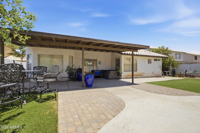 8523 W PALM Lane, Phoenix, AZ 85037
