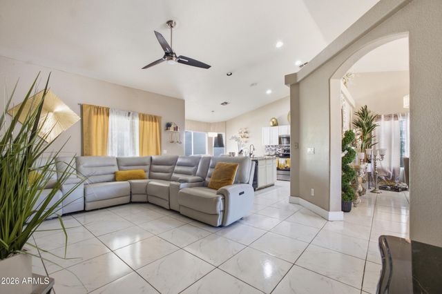 8523 W PALM Lane, Phoenix, AZ 85037