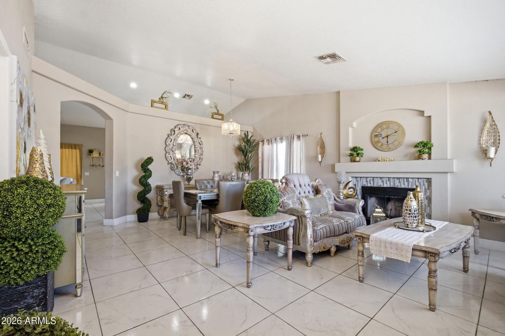 8523 W PALM Lane, Phoenix, AZ 85037 — photo 4