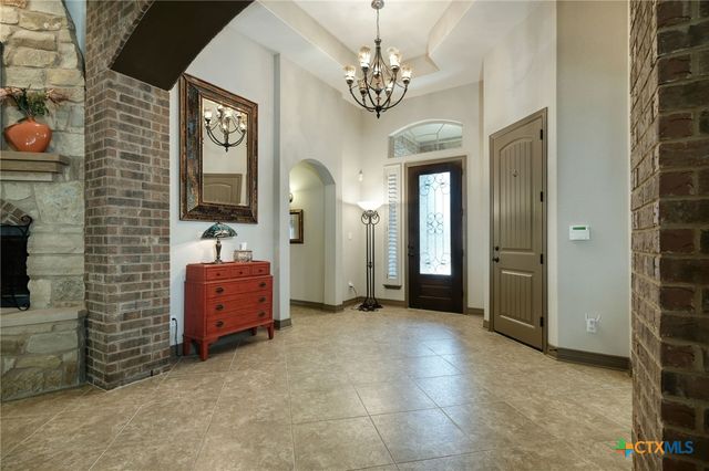 1239 Falling Hills Drive, Georgetown, TX 78628