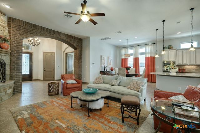 1239 Falling Hills Drive, Georgetown, TX 78628