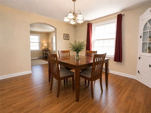 5470 Library Rd, Bethel Park, PA 15102