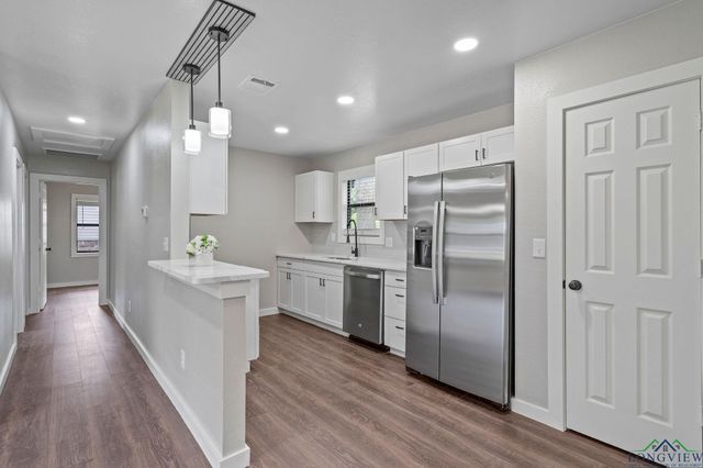 251 CROCKETT ST, Lone Star, TX 75668