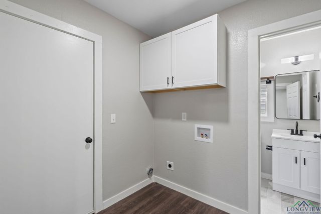 251 CROCKETT ST, Lone Star, TX 75668