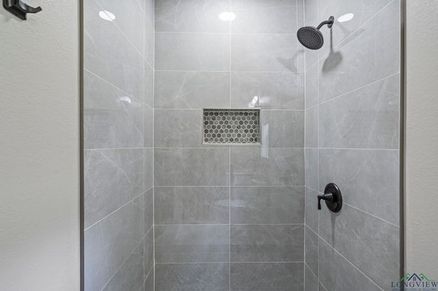 251 CROCKETT ST, Lone Star, TX 75668