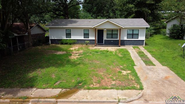 251 CROCKETT ST, Lone Star, TX 75668
