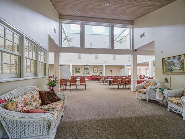 335 Hawthorne Lane, Vero Beach, FL 32962