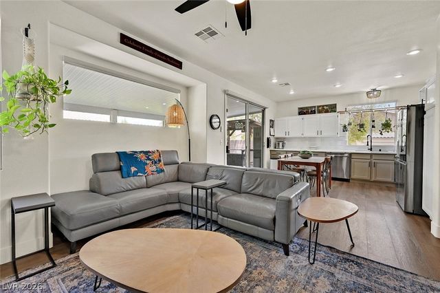 10500 Angel Dreams Avenue, Las Vegas, NV 89144