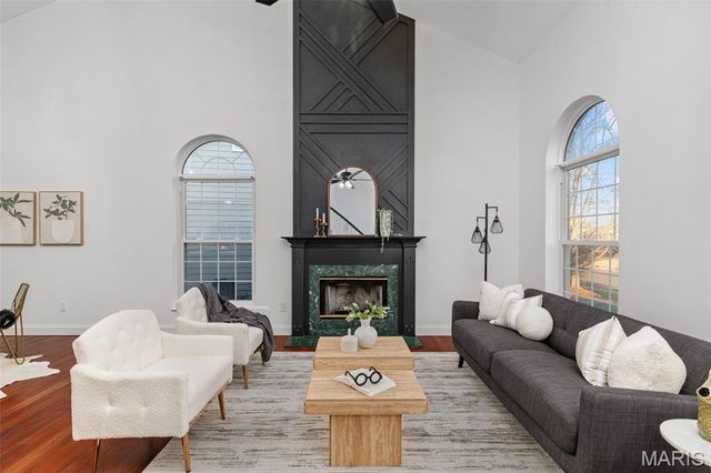 16712 Chesterfield Farms Drive, Chesterfield, MO 63005