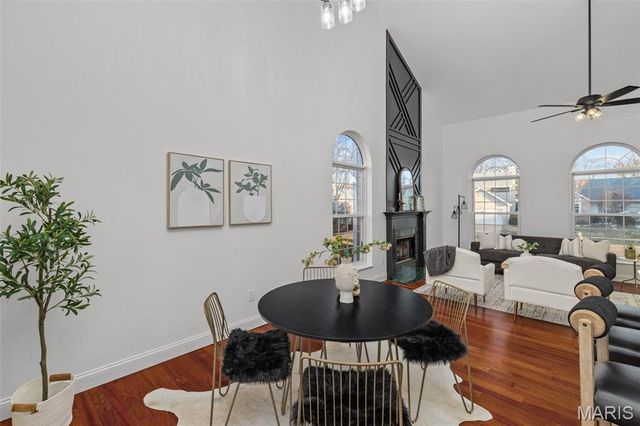 16712 Chesterfield Farms Drive, Chesterfield, MO 63005