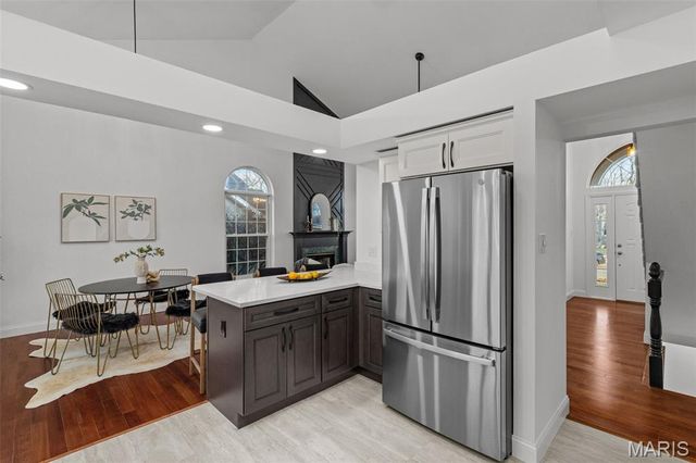 16712 Chesterfield Farms Drive, Chesterfield, MO 63005