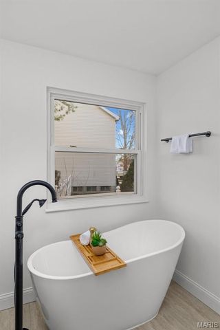 16712 Chesterfield Farms Drive, Chesterfield, MO 63005