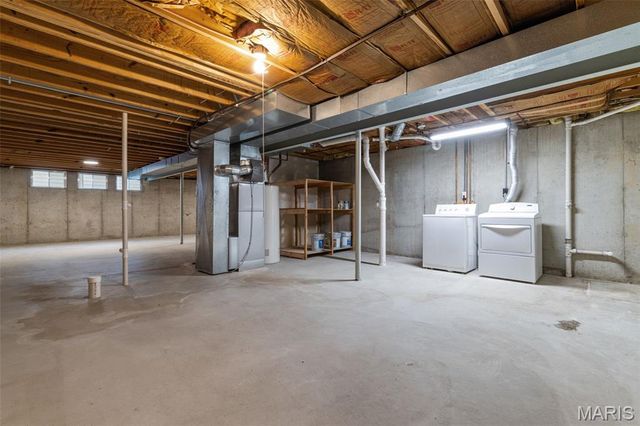 16712 Chesterfield Farms Drive, Chesterfield, MO 63005