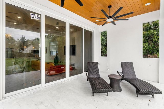 202 SE 4th Street, Delray Beach, FL 33483