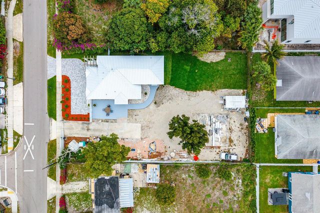 202 SE 4th Street, Delray Beach, FL 33483