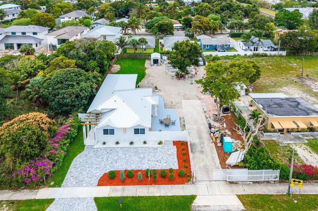 202 SE 4th Street, Delray Beach, FL 33483
