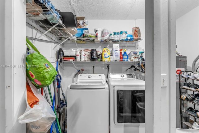 15109 SW 71st Ln, Miami, FL 33193