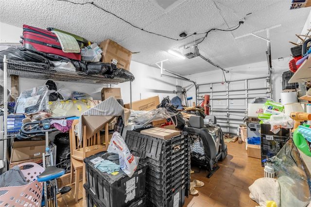 15109 SW 71st Ln, Miami, FL 33193