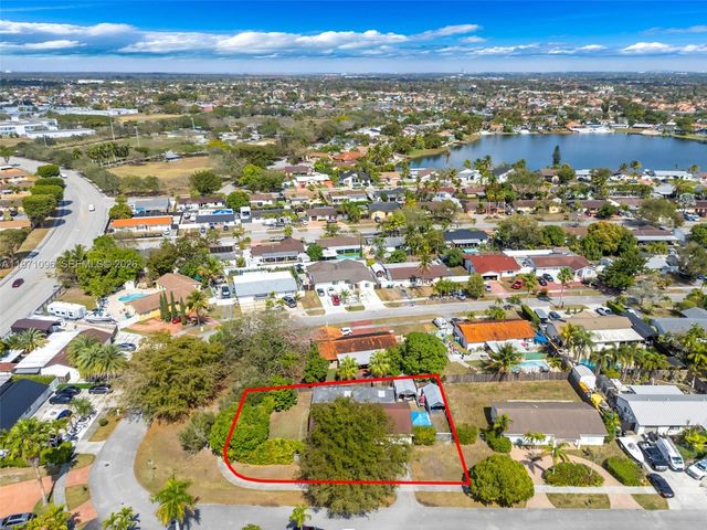 15109 SW 71st Ln, Miami, FL 33193