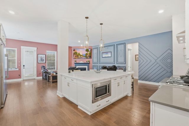 1055 Stonehenge Drive, Hanahan, SC 29410