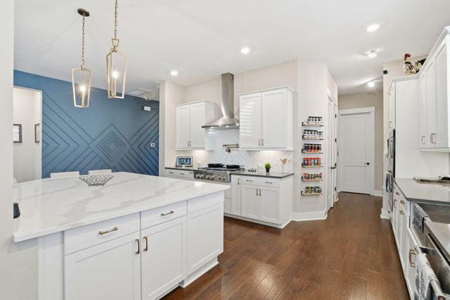 1055 Stonehenge Drive, Hanahan, SC 29410