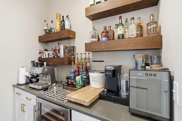 1055 Stonehenge Drive, Hanahan, SC 29410