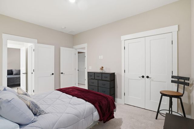 1055 Stonehenge Drive, Hanahan, SC 29410