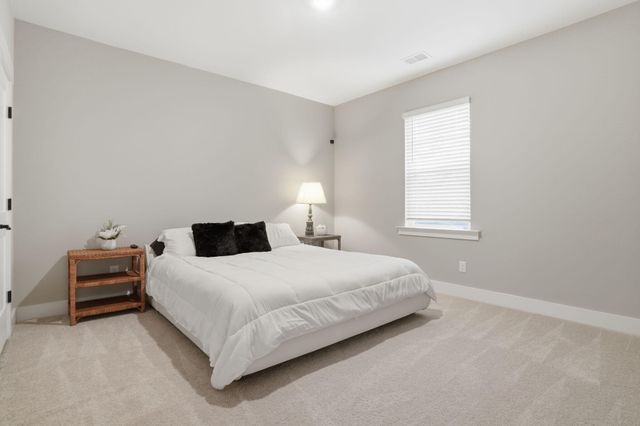 1055 Stonehenge Drive, Hanahan, SC 29410