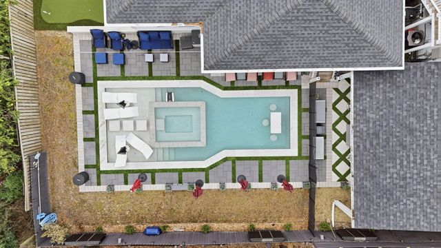 1055 Stonehenge Drive, Hanahan, SC 29410