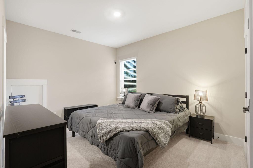 Image 23 of property listing at 1055 Stonehenge Drive, Hanahan, SC 29410