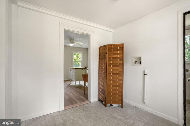 6033 LEWIS ST, Chincoteague Island, VA 23336