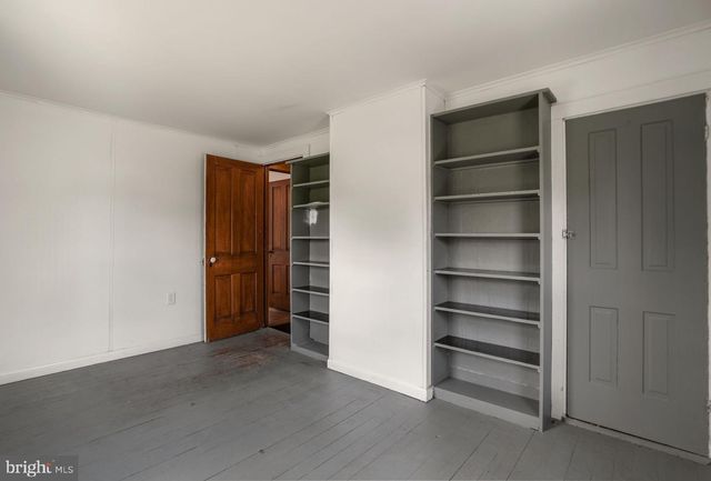 6033 LEWIS ST, Chincoteague Island, VA 23336