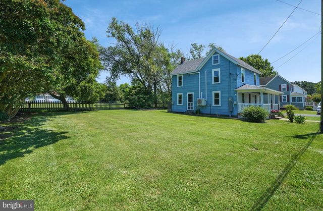 6033 LEWIS ST, Chincoteague Island, VA 23336